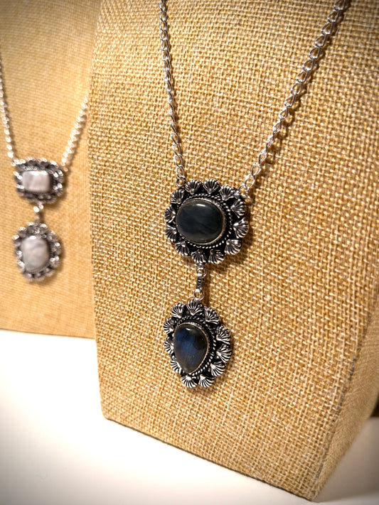 Blooming Teardrop Necklace