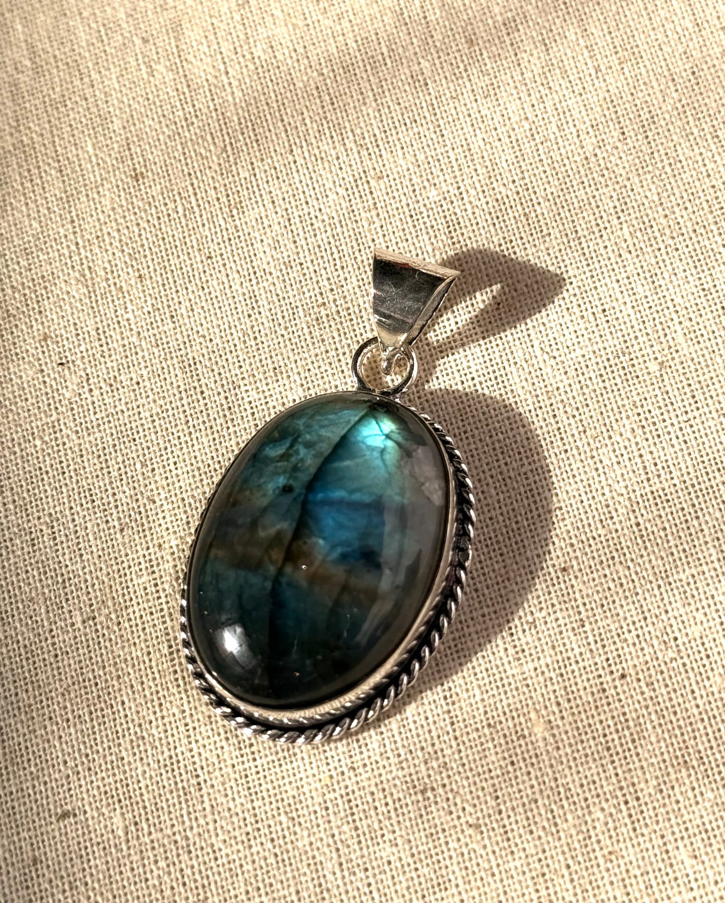 Labradorite pendant