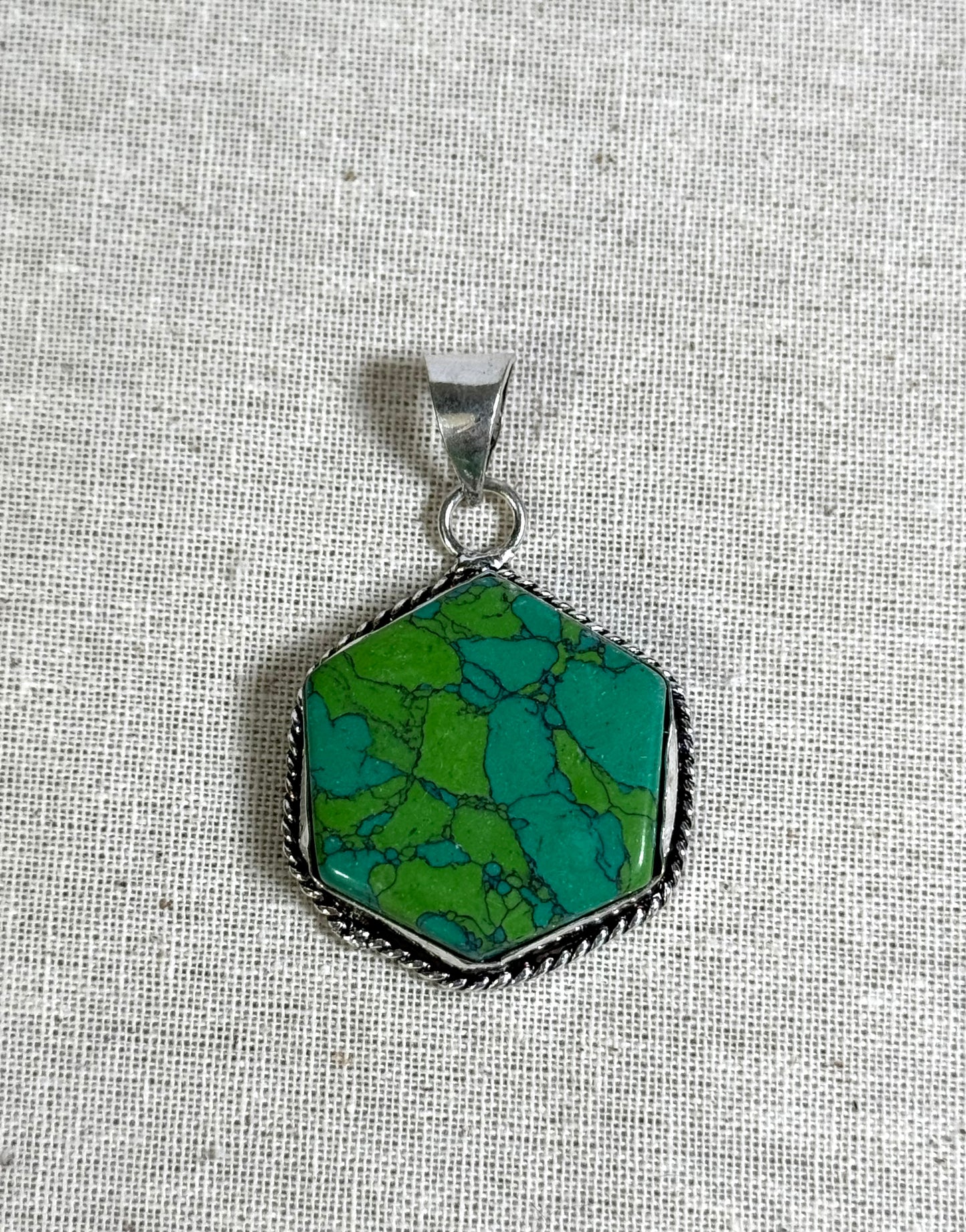 Vibrant Green/Blue Turquoise