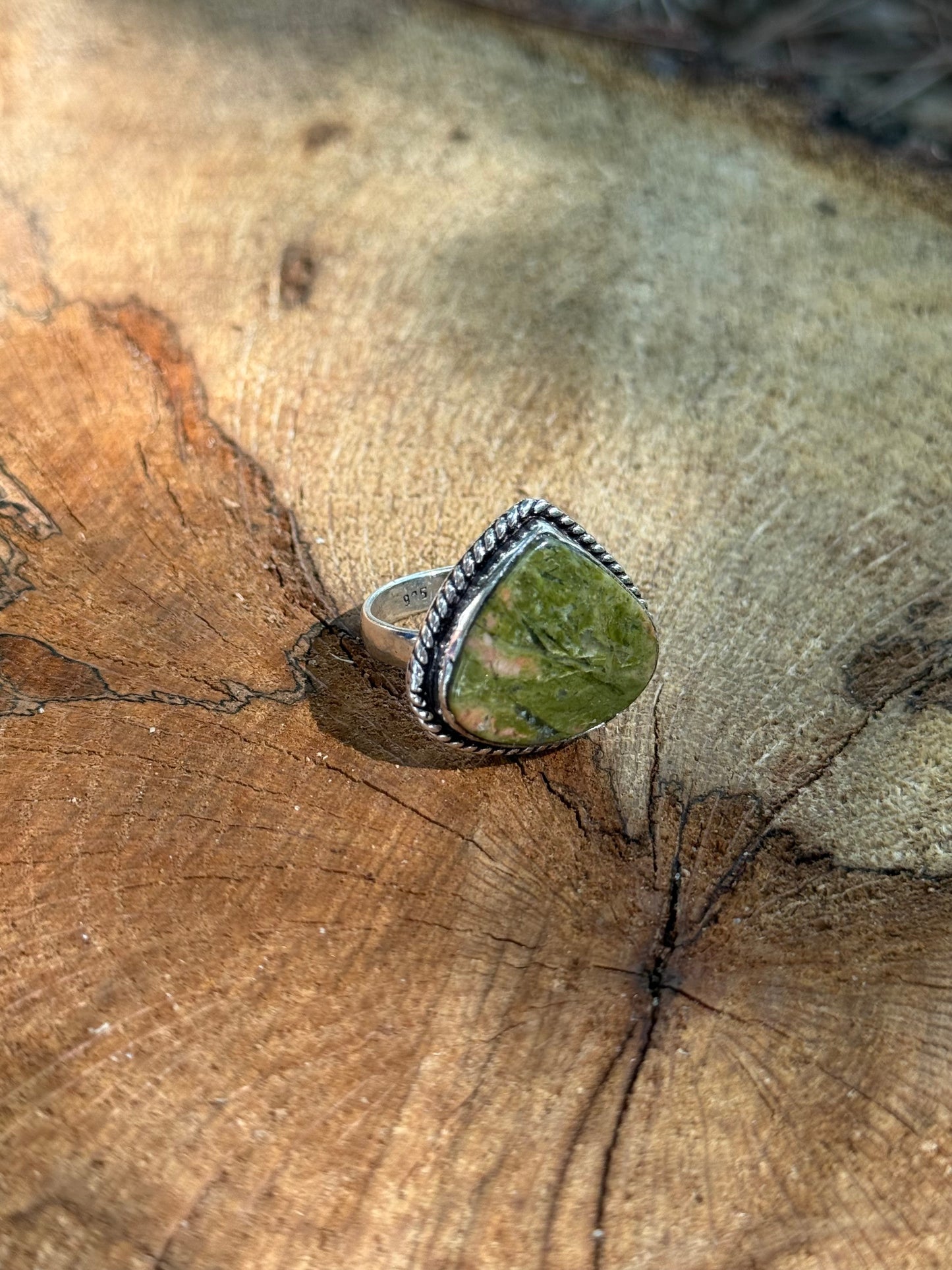 Teardrop Picture Jasper Ring